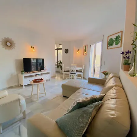 En La Carihuela-costa Del Sol Appartement *