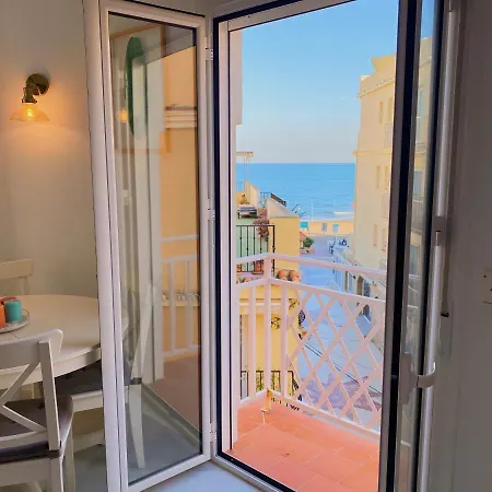 Apartment En La Carihuela-costa Del Sol *